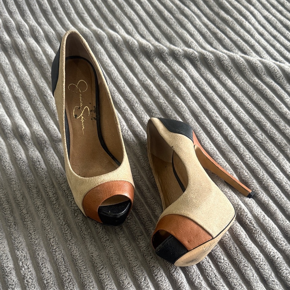 Jessica Simpson Tan and Black Peep Toe Heels